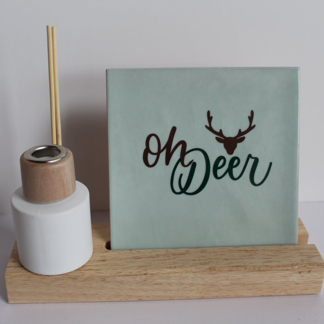 Tegel Oh Deer